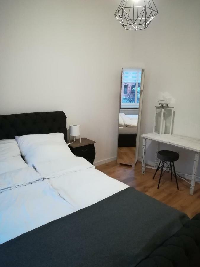 Apartament Piano Apartment Malbork Bagian luar foto